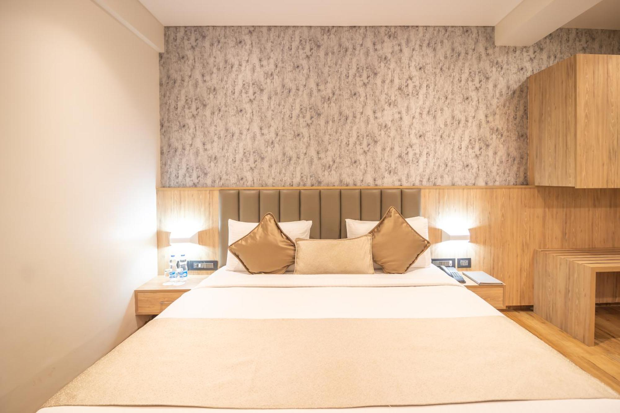 Hotel Celestiial , Кандолім Екстер'єр фото